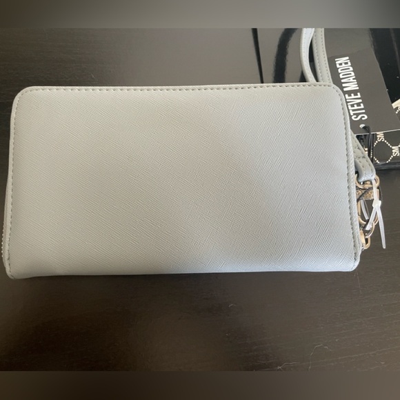 NWT Steve Madden Women's Bzippy Wallet Wristlet Light Blue - Picture 4 of 4